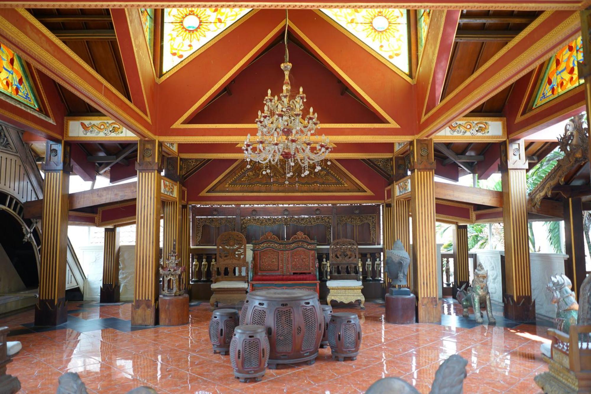 Rumah Pesik Art & Heritage Hotel Gondowulung ภายนอก รูปภาพ