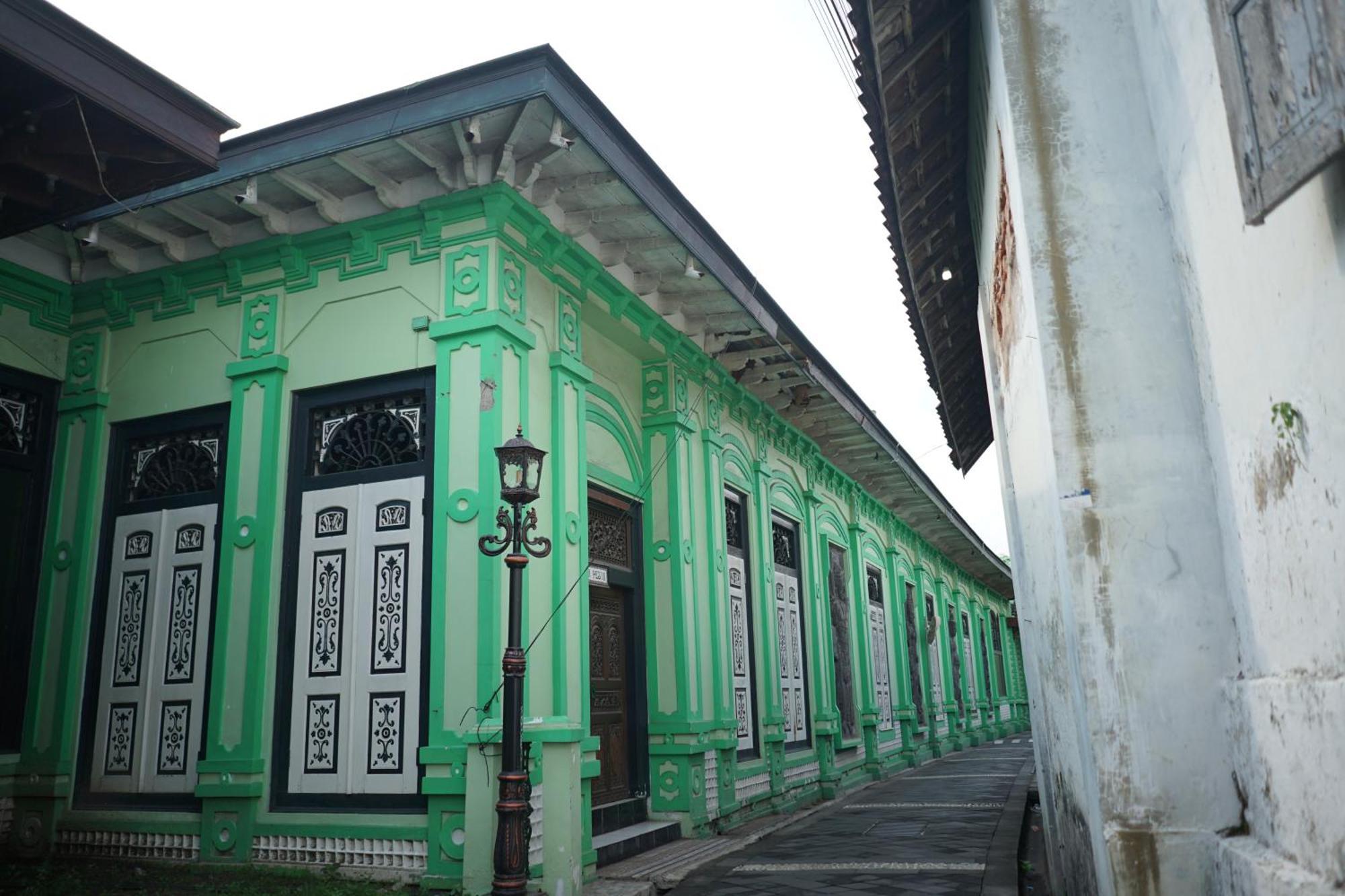 Rumah Pesik Art & Heritage Hotel Gondowulung ภายนอก รูปภาพ